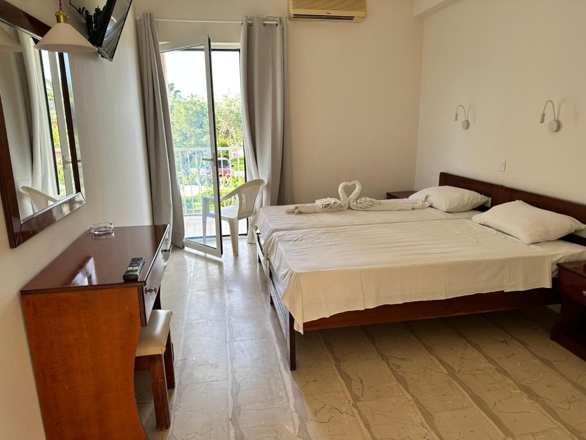 Aggelos Family Hotel Moraitika Eksteriør billede