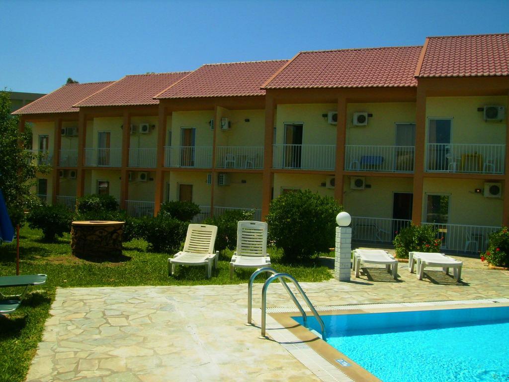 Aggelos Family Hotel Moraitika Eksteriør billede
