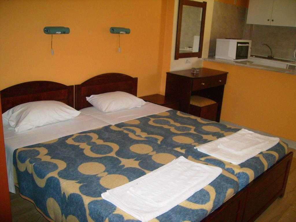 Aggelos Family Hotel Moraitika Eksteriør billede